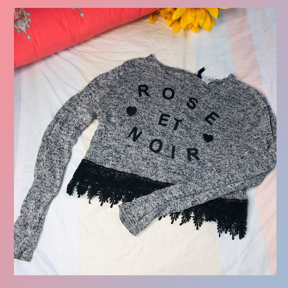 DIVIDED (H&M) cute boho gray top